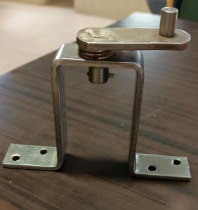 Stainless Steel Middle Berth Stopper, Packaging Type : Silver