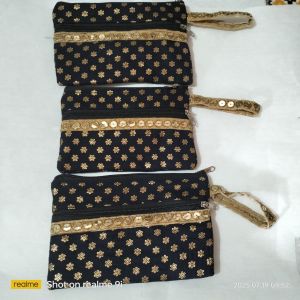Ladies Zipper Purse