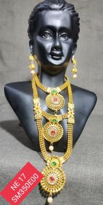 Elegant Gold Plated Ladies Necklace Set