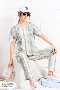 Women’s Waffle Striped Print Night Suit