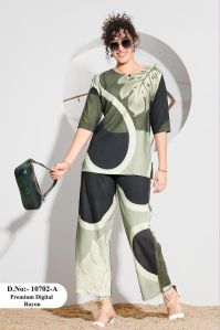 Women Rayon Digital Print Night Suit