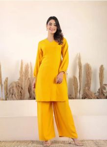 Yellow Ladies Plain Cotton Kurti With Palazzo