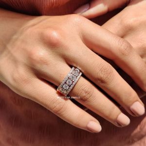 Round Cut Moissanite Diamond Ring