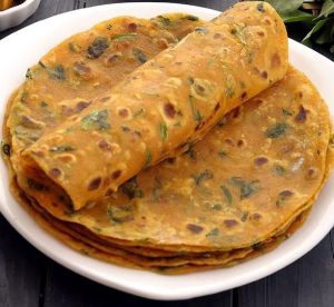 Gujrati Methi & Green Coriander Thepla