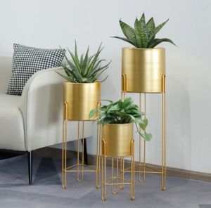 Metal Stand with Planter