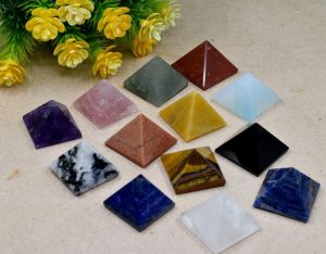 Crystal Agate Healing Pyramid
