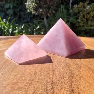 Rose Quartz Healing Pyramid
