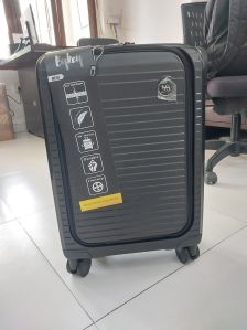 20 Inches Suitcase, Packaging Type : Black
