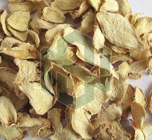 Raw Dehydrated Ginger Flakes, Color : Light Brown