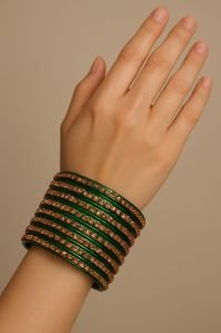 Polished glass bangles Festive Wear, Packaging Type : Green