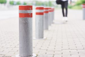 Automatic Rising Hydraulic Bollards