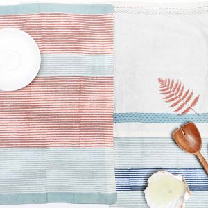 Reversible Table Mat with Blue Back