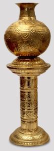 Brass Urli with Stand, Shape : Round, Weight : 5 Kg