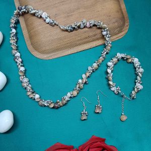 Handcrafted Shell &AMP;AMP; Silver Bead Jewelry Set