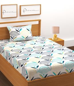 Double Bed Printed Bedsheet 90x90 with 2 Pillow Covers