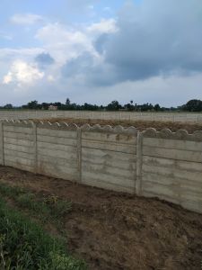 Plain Non Polished 6 Feet RCC Compound Wall, Thickness : 0-5inch