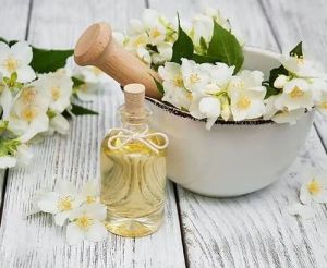 Jasmine Oil, Packaging Type : Amber Bottle for Aromatherapy, Perfumery