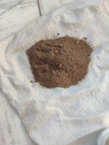 cow dung powder