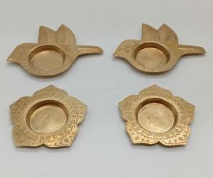 Handcrafted Brass T Light Holder with Needle Work