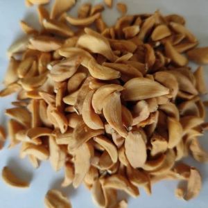 Dried Garlic Flakes