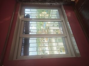 Domal Sliding Window