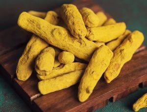 Yellow Turmeric Finger, Packaging Size : 25-50kg Food Grade