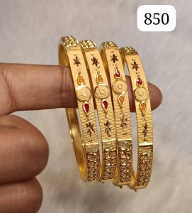Gold Kada, Packing Type : Box