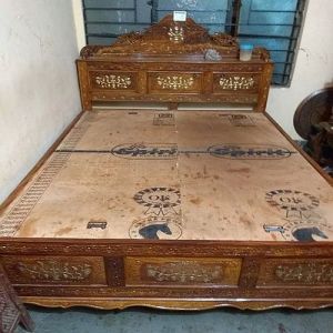 6x6.5 Feet Sheesham Wood King Size Bed