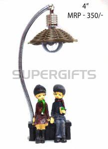 Resin LED Light Couple Statue 4 To 9 Inch, Packaging Type : Box