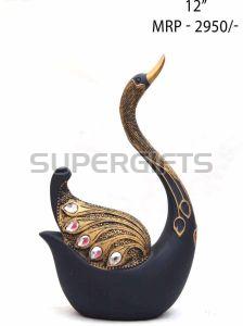 Resin Swan Pair Sculpture, Color : Blue, Golden for Home Decor