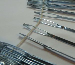 Coated Flat Steel Healds, Color : Metallic, Length : 100-150 Mm