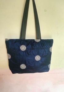 Cotton Flower Design Hand Bag, Color : Blue, Closure Type : Zipper