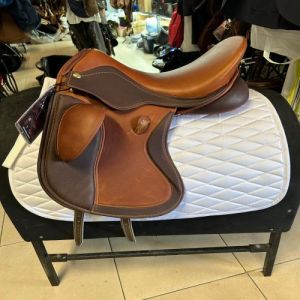 Premium Two-Tone English Horse Saddle