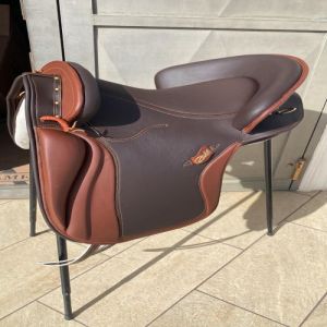Two Tone Horse Saddle