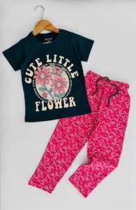 Girls Floral Graphic T-shirt & Pajama Set