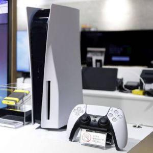 Sony 5 Digital Disk Version Playstation, Certificate : Ce Certified