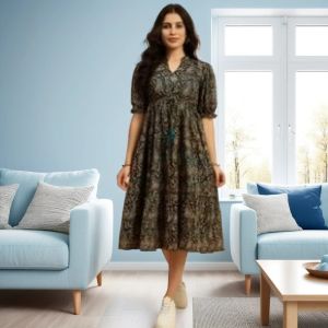 Gown for Party Wear, Pattern : Printed