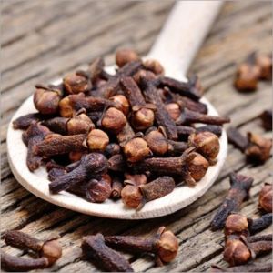 Brown Dry Cloves, Packaging Size : 25-50kg, 20gm, 40gm, 100gm