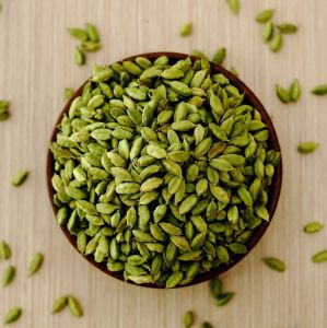 Green Cardamom, Packaging Size : 20gm, 40gm, 100gm Food Grade