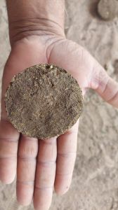Pure Cow Dung Cake, Color : Brown, Purity : 100%