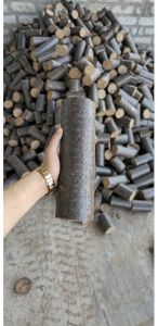 Sawdust Biomass Briquette, Color : Brown for Boilers