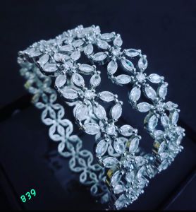 American Diamond Bangles, Color : Silver Gift