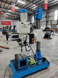 Fine Feed Radial Drill Machine, Certification : ISO 9001:2008