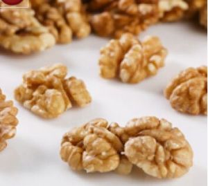 Kashmir Walnut Kernels