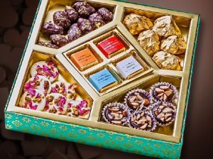 Regal Delight Gift Box Standard