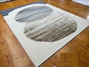 Causal Floor Carpets