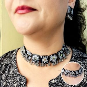 Traditional Resin Choker Necklace Set, Brand Name : NIPSTec