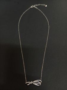 Elegant Bowknot Pendant Necklace