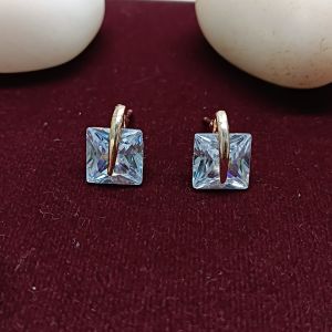 Elegant Gold-Tone Square-Cut Stud Earrings