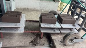 Plastics Fly Ash Brick Pallet, Color : Random Mix